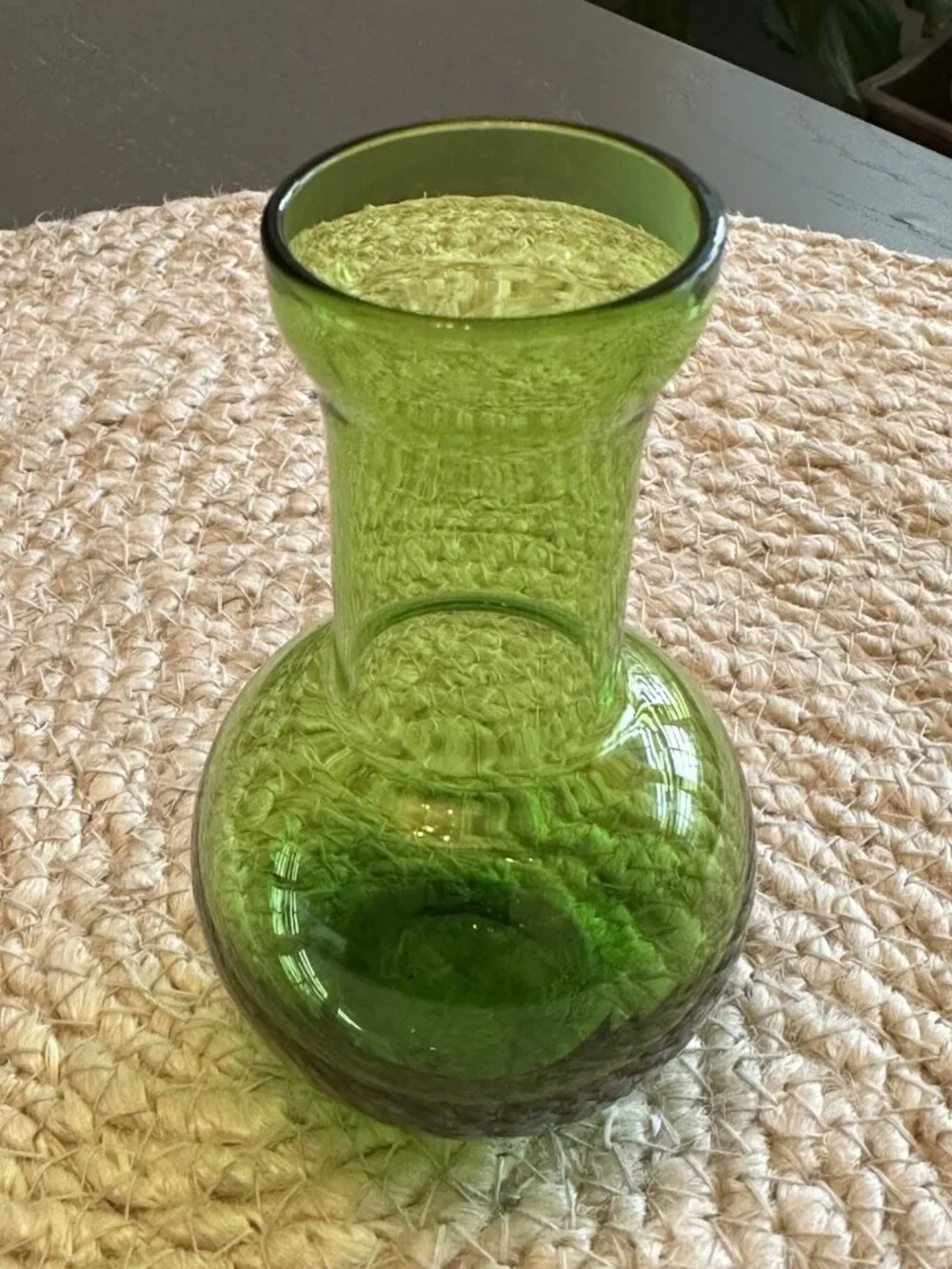 Emerald Green Miniature Blown Glass Bud Vase Onion Bulb Base Pontil Mark 3.75